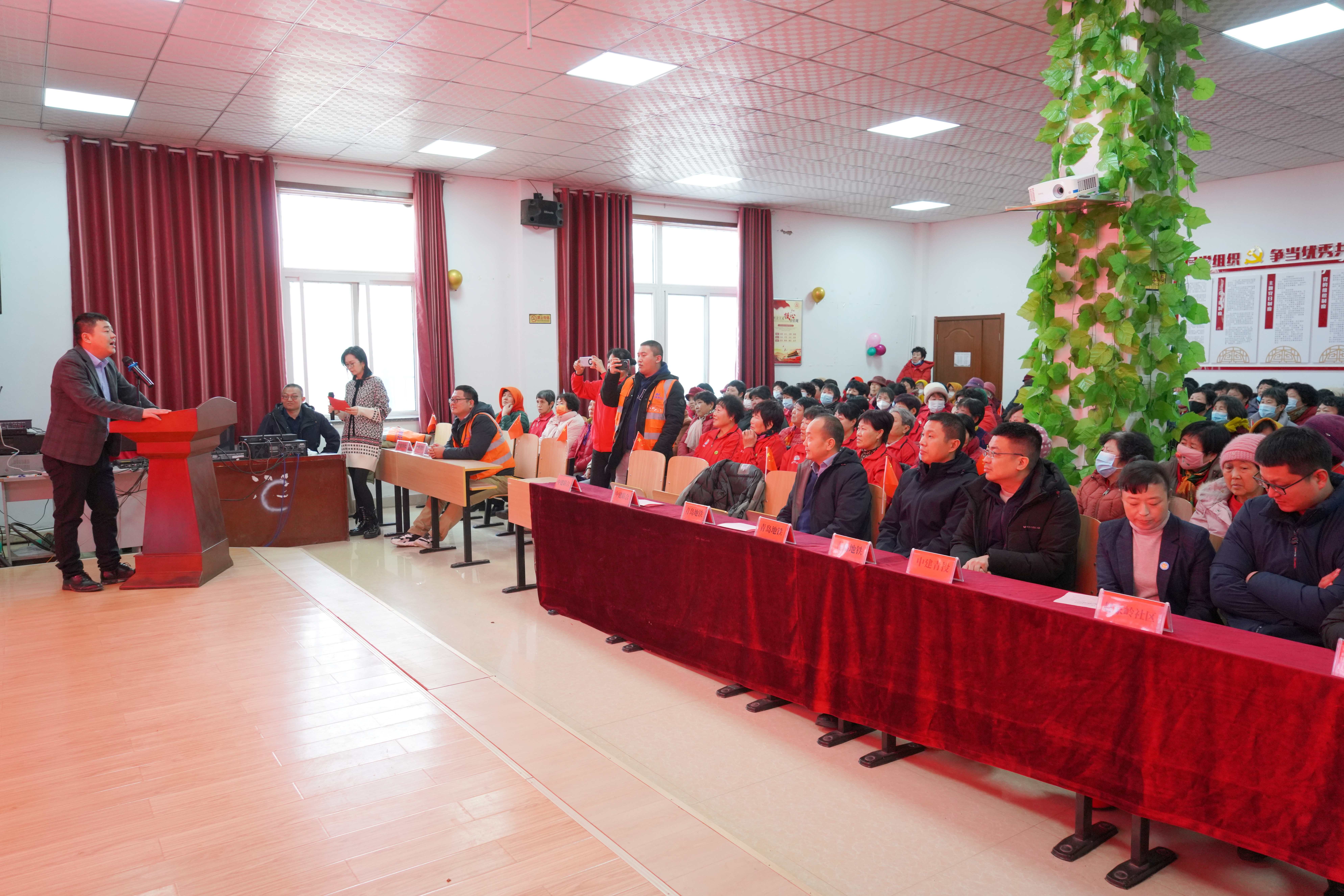 迎新春 送溫暖 | 中建聯(lián)合助力趙家?guī)X社區(qū)歡度春節(jié)(圖1)